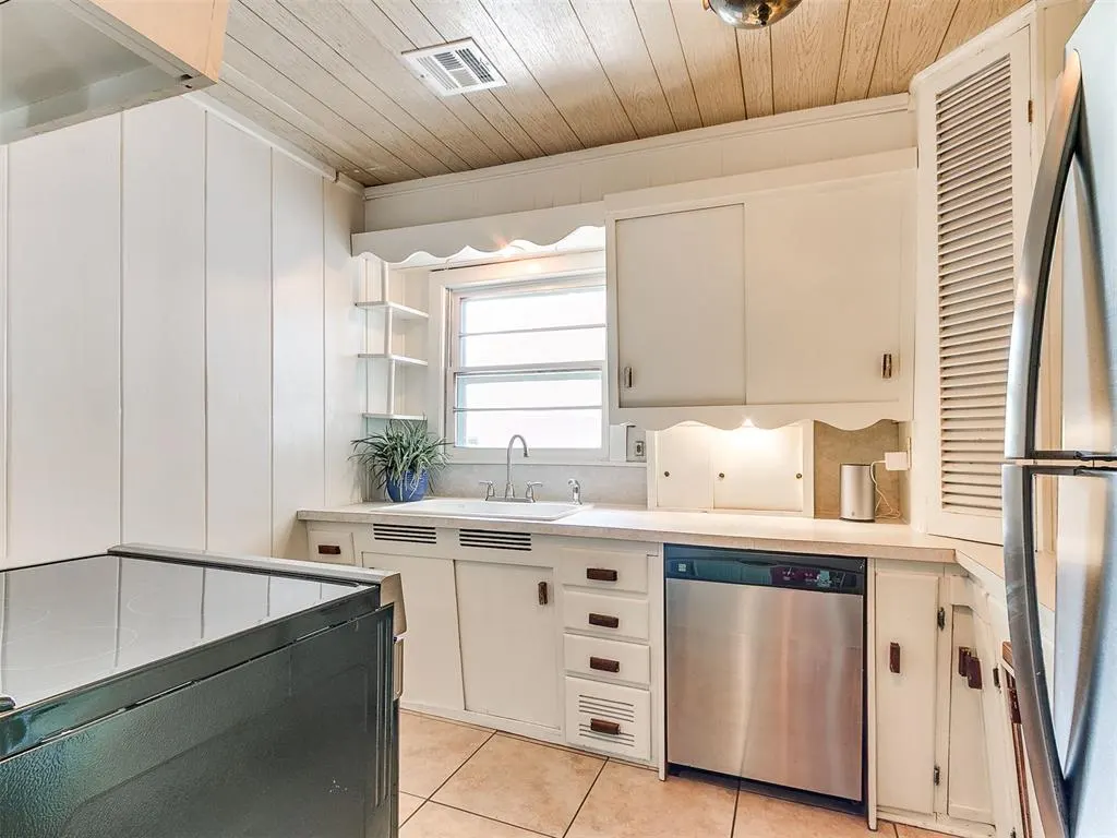Photo 21 — 405 Nebraska Street, Norman, OK 73069