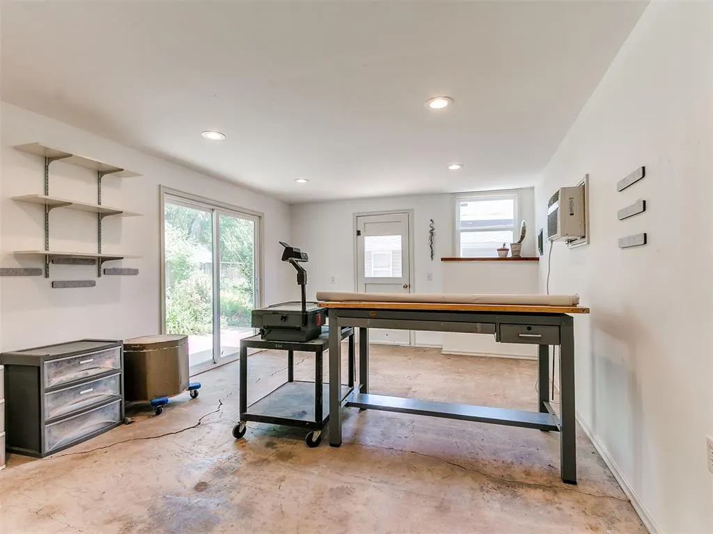Photo 37 — 405 Nebraska Street, Norman, OK 73069