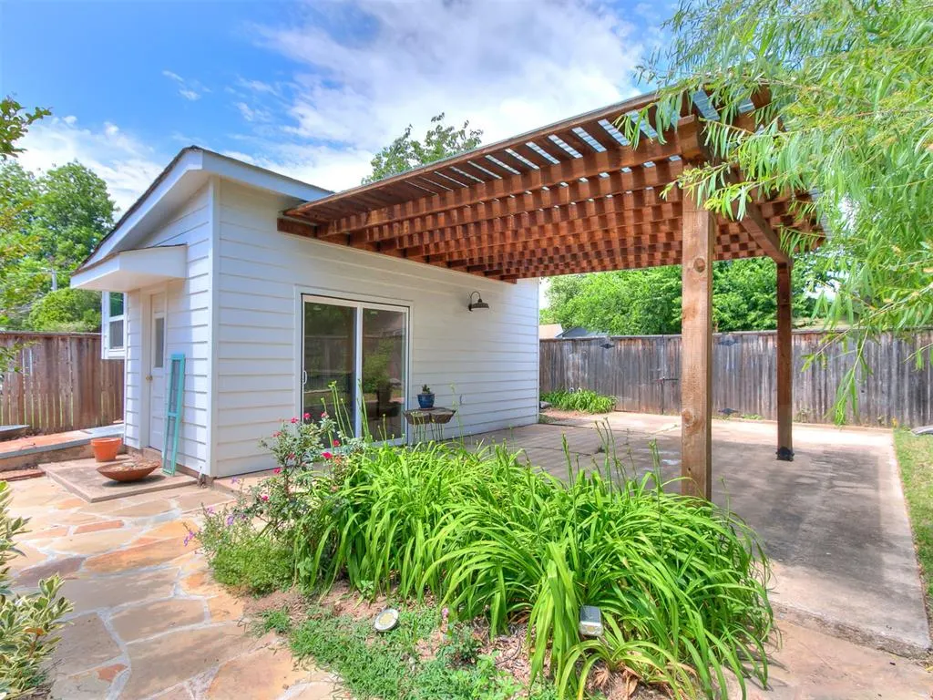 Photo 39 — 405 Nebraska Street, Norman, OK 73069