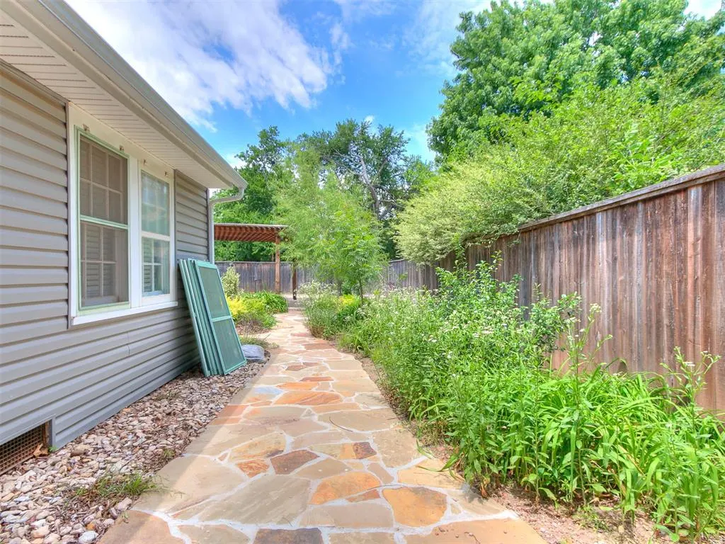 Photo 42 — 405 Nebraska Street, Norman, OK 73069