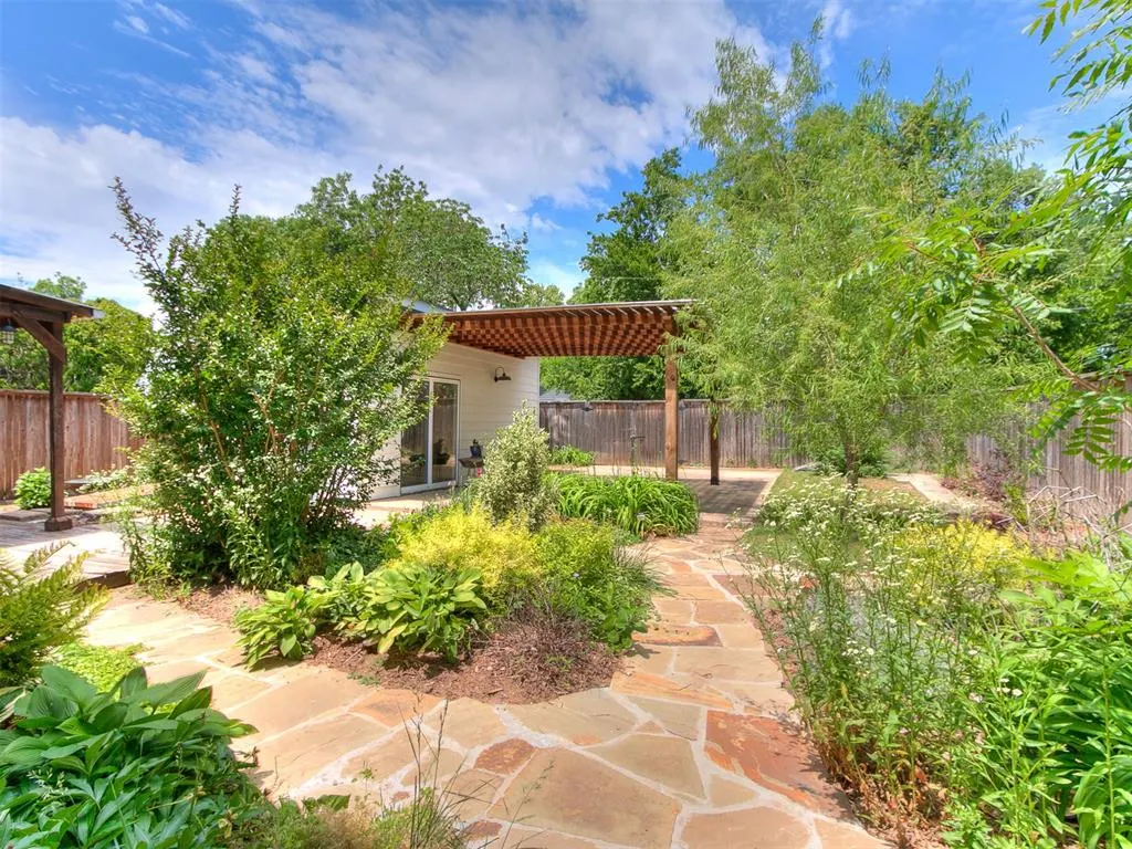 Photo 43 — 405 Nebraska Street, Norman, OK 73069