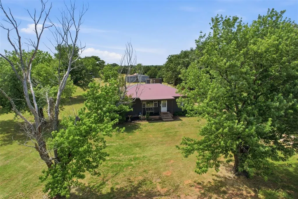 Photo 6 — 21502 Coker Road, Tecumseh, OK 74873