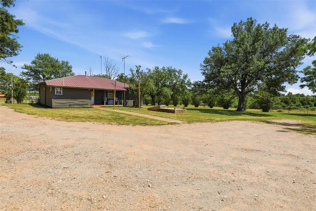 Photo 23 — 21502 Coker Road, Tecumseh, OK 74873
