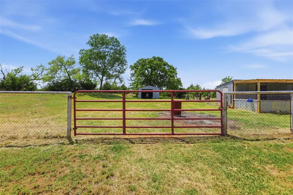 Photo 26 — 21502 Coker Road, Tecumseh, OK 74873