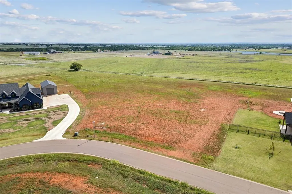 Photo 2 — 22866 Tuscan Estates Drive, Edmond, OK 73025