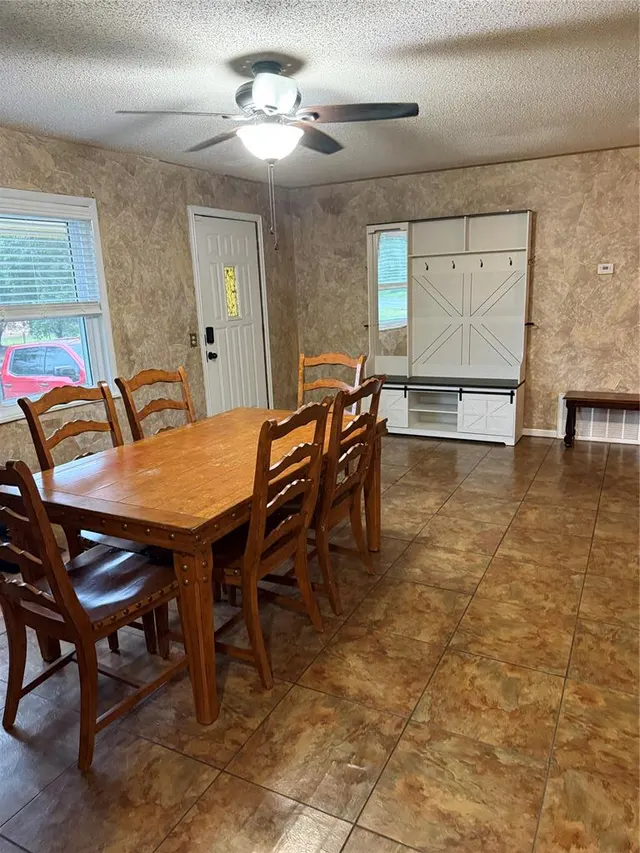 Photo 8 — 724 E 17th Street, Prague, OK 74864