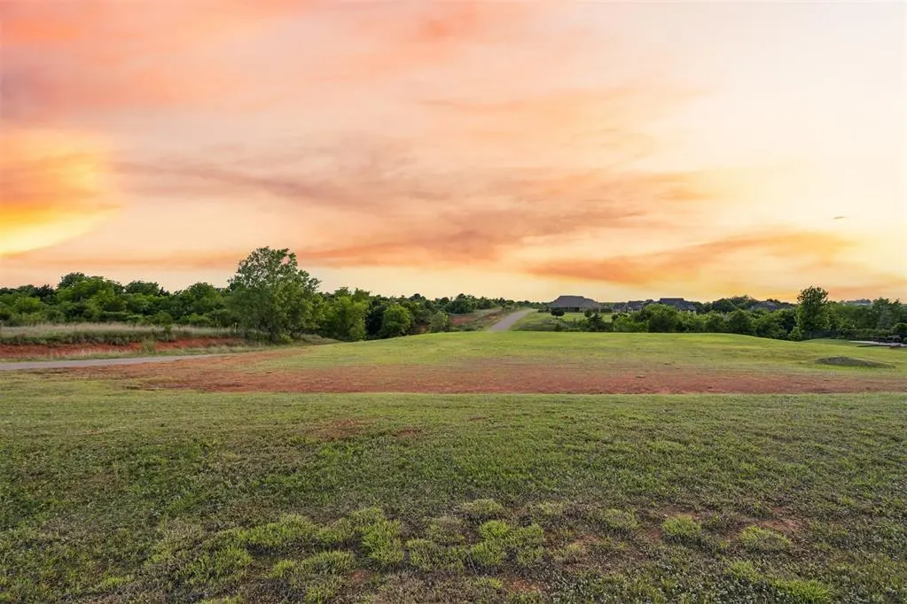 Photo 3 — 5685 Auburn Drive, Norman, OK 73072