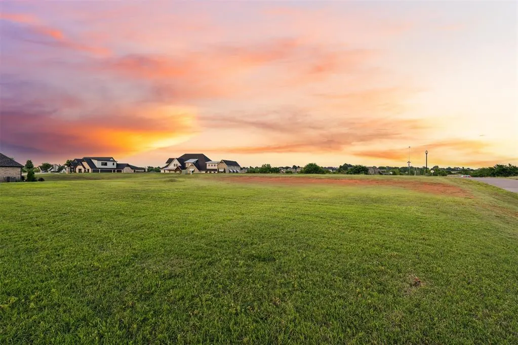 Photo 7 — 5685 Auburn Drive, Norman, OK 73072