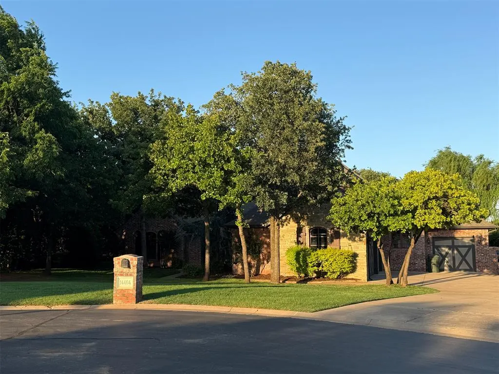 Front exterior — 14404 Meritage Drive, Edmond, OK 73034