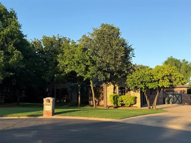 Front exterior — 14404 Meritage Drive, Edmond, OK 73034