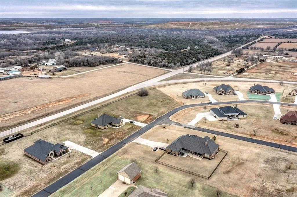 Photo 5 — 5216 Strait Drive, Oklahoma City, OK 73121