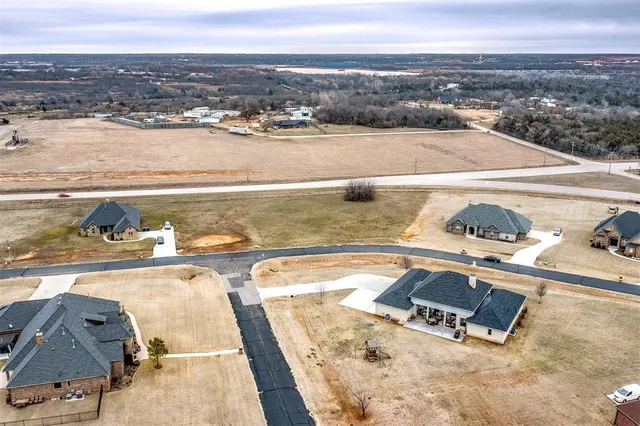 Photo 6 — 5216 Strait Drive, Oklahoma City, OK 73121
