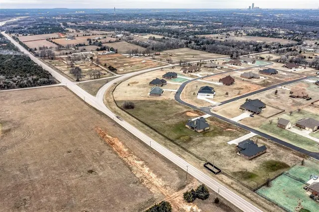 Photo 7 — 5216 Strait Drive, Oklahoma City, OK 73121