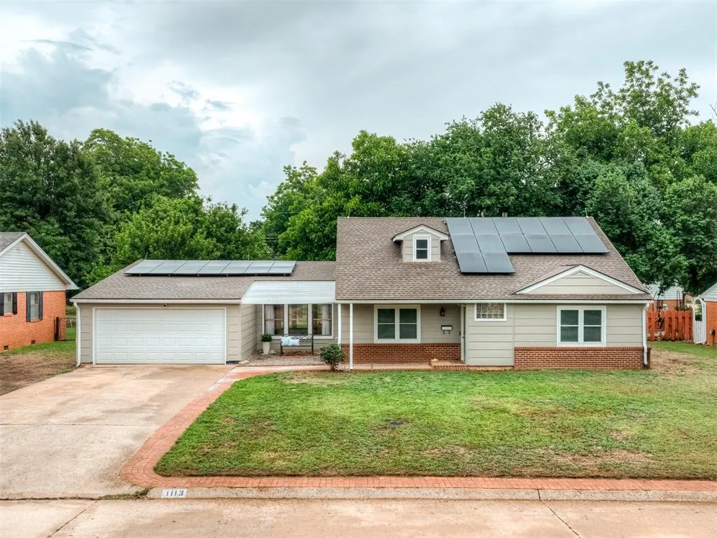 Front exterior — 1113 S 8th Street, Kingfisher, OK 73750
