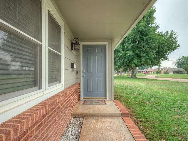 Photo 4 — 1113 S 8th Street, Kingfisher, OK 73750
