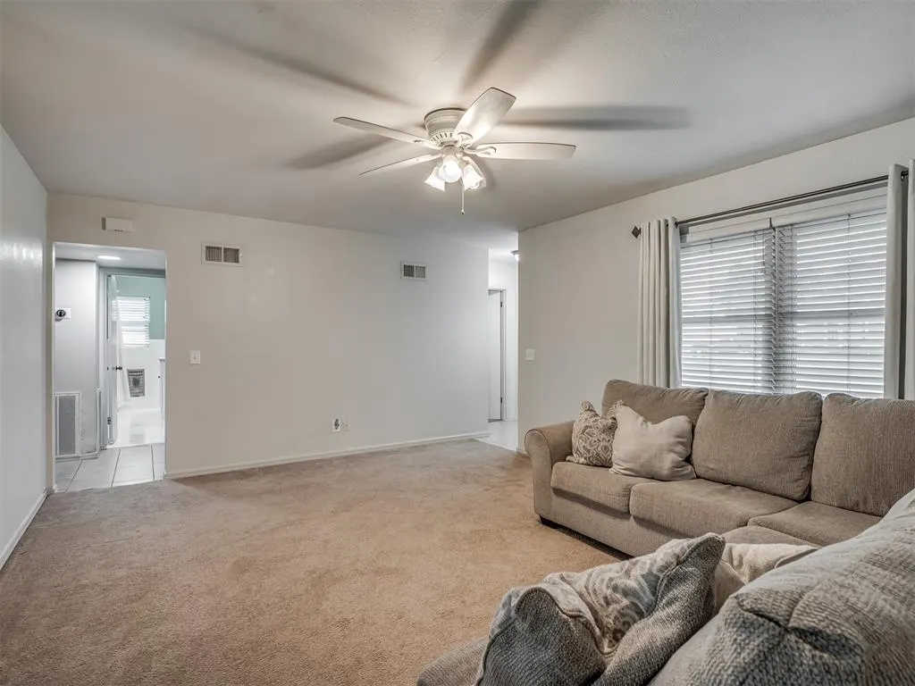Photo 6 — 1113 S 8th Street, Kingfisher, OK 73750