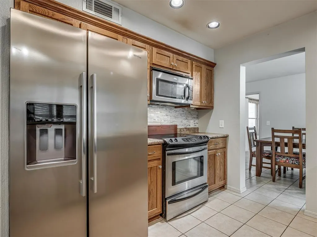 Photo 9 — 1113 S 8th Street, Kingfisher, OK 73750