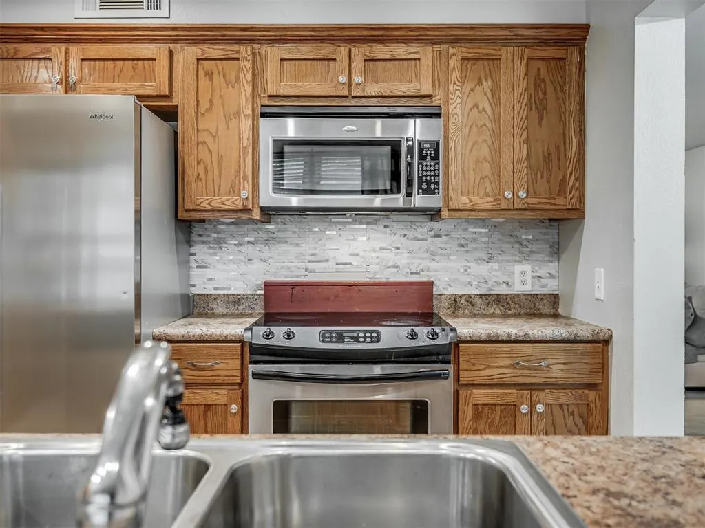 Photo 11 — 1113 S 8th Street, Kingfisher, OK 73750