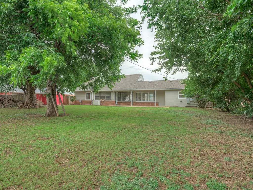 Photo 38 — 1113 S 8th Street, Kingfisher, OK 73750