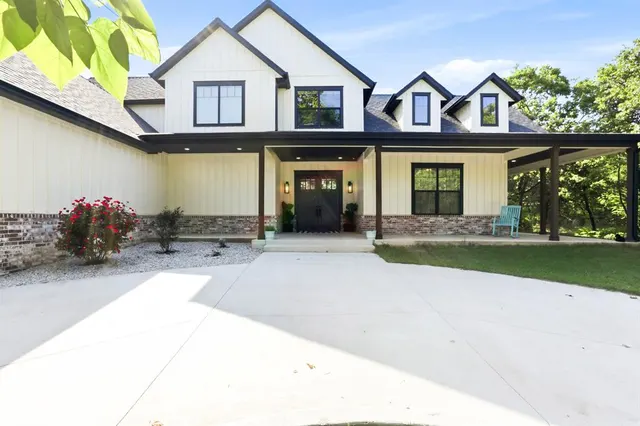 Photo 2 — 4201 S Indian Meridian Road, Choctaw, OK 73020
