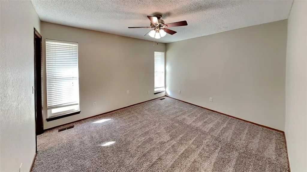 Photo 9 — 3713 Windscape Court, Oklahoma City, OK 73179