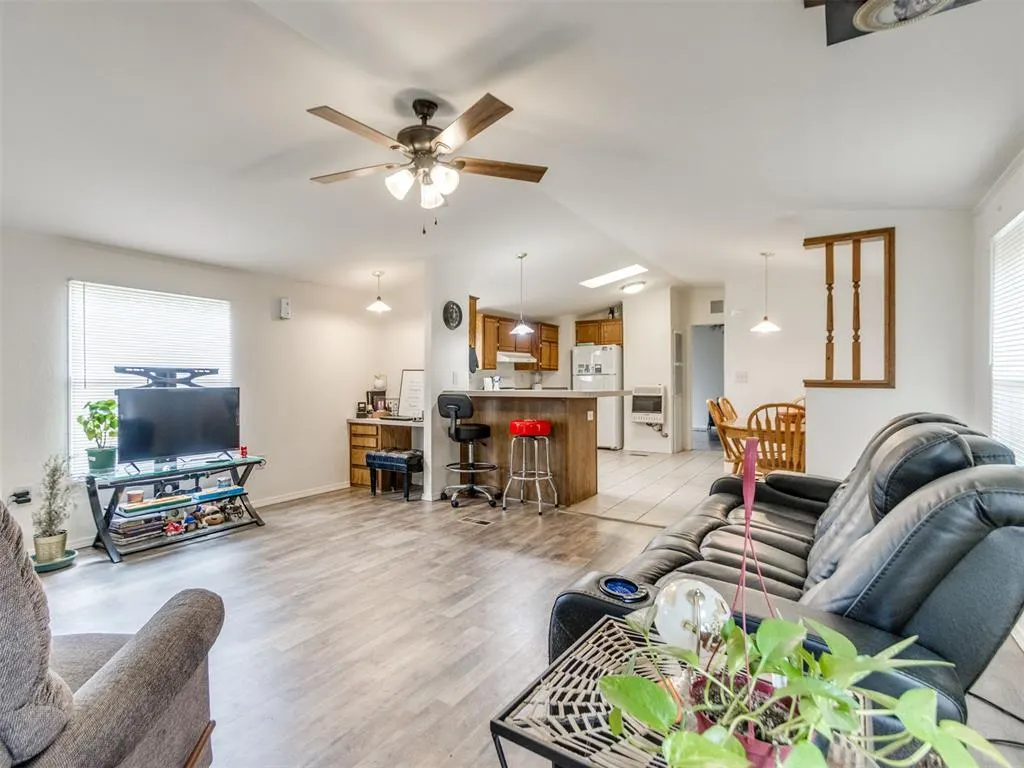 Photo 7 — 4660 NE 96th Avenue, Norman, OK 73026