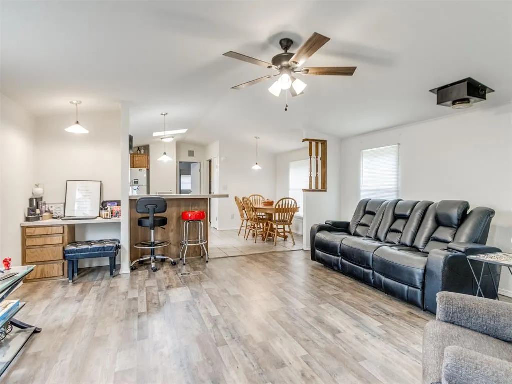 Photo 8 — 4660 NE 96th Avenue, Norman, OK 73026