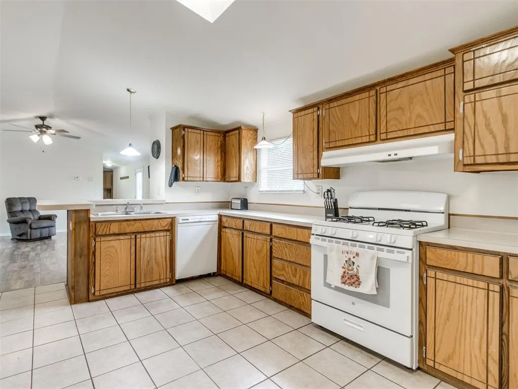 Photo 12 — 4660 NE 96th Avenue, Norman, OK 73026