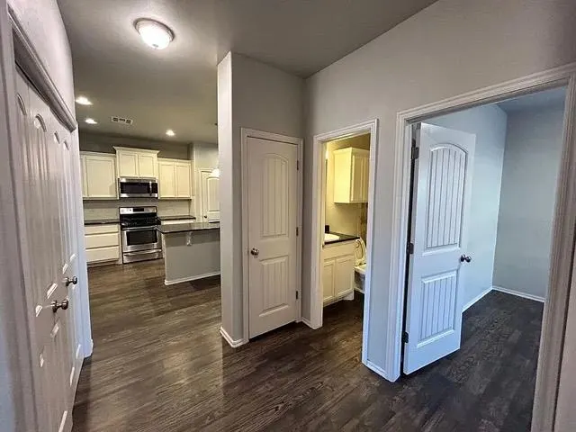 Photo 5 — 11205 NW 114th Street, Yukon, OK 73099