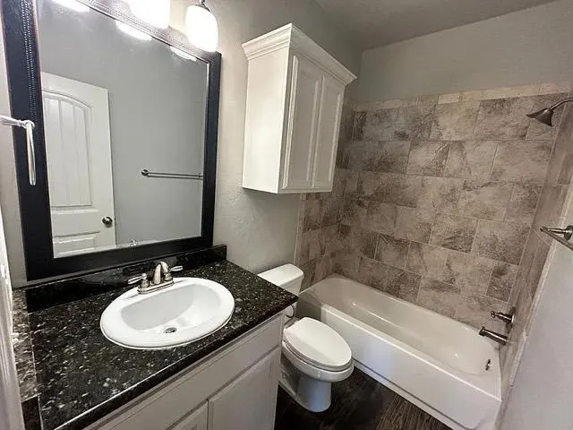 Photo 8 — 11205 NW 114th Street, Yukon, OK 73099