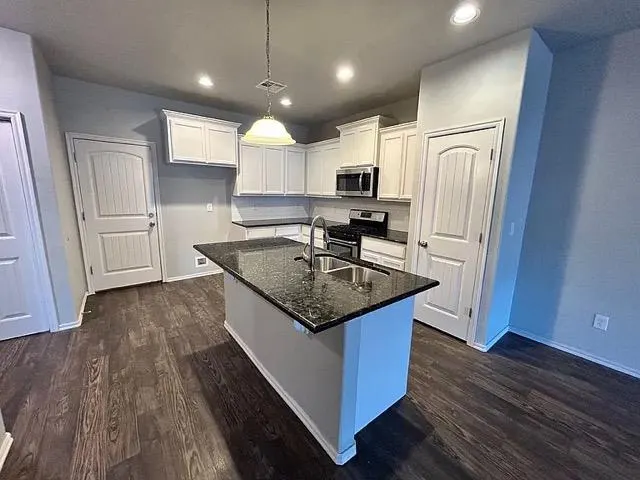 Photo 11 — 11205 NW 114th Street, Yukon, OK 73099