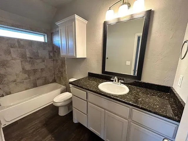 Photo 18 — 11205 NW 114th Street, Yukon, OK 73099