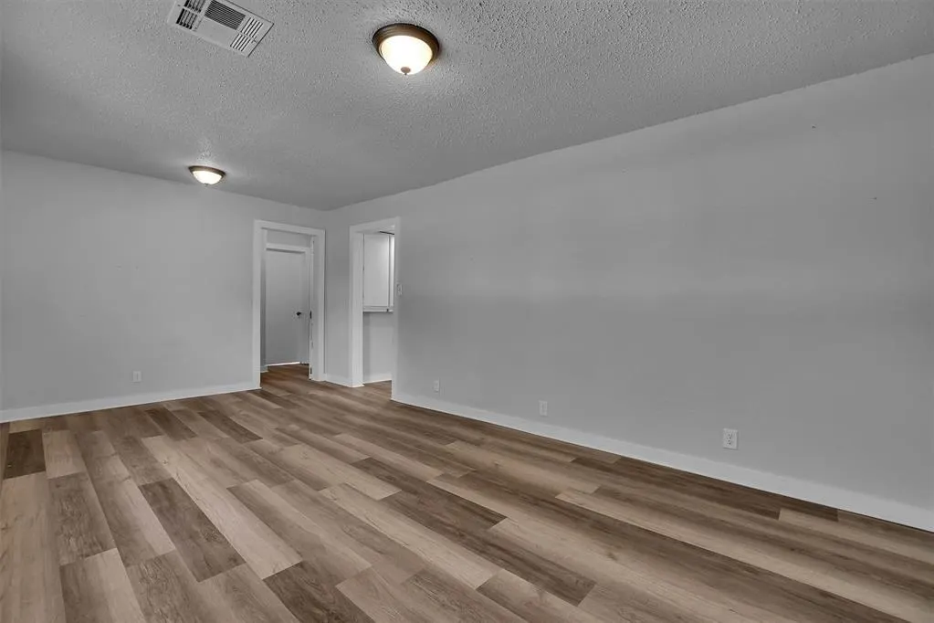 Photo 8 — 1301 N Crain Street, Altus, OK 73521