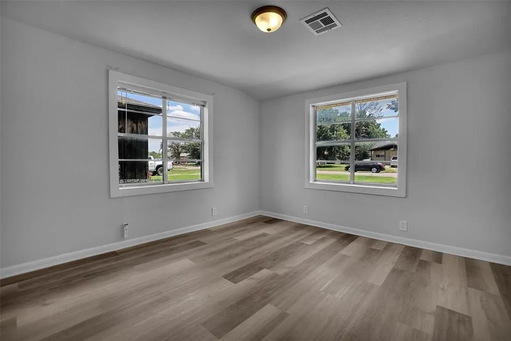 Photo 10 — 1301 N Crain Street, Altus, OK 73521