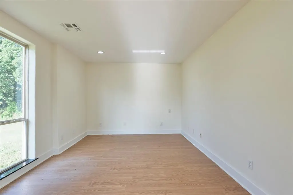 Photo 14 — 1705 W Walnut Street, Tecumseh, OK 74873