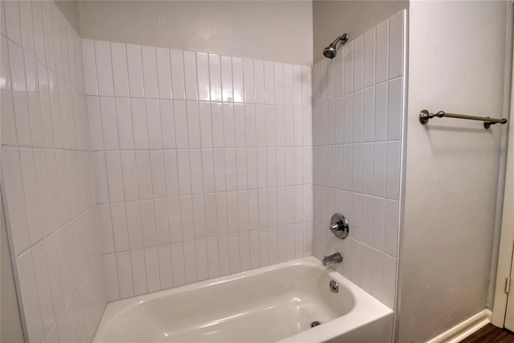 Photo 7 — 624 NW 92nd Street, Oklahoma City, OK 73114
