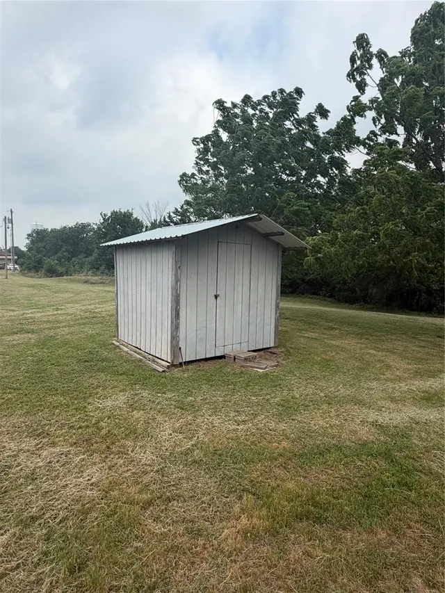 Photo 4 — 1400 W Airline Road, Pauls Valley, OK 73075