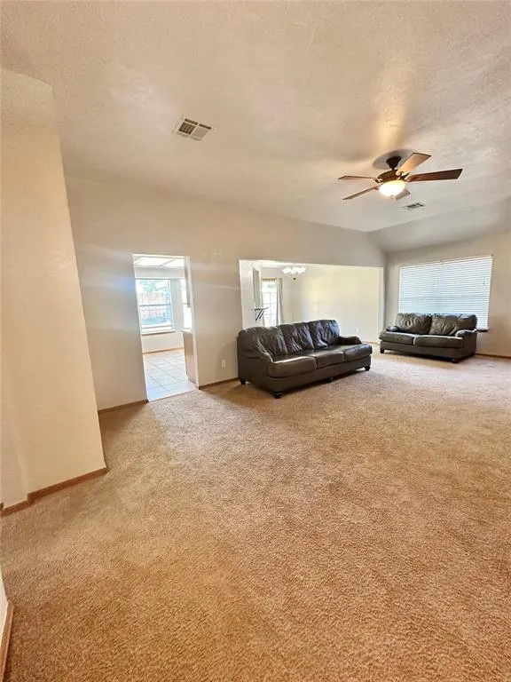 Photo 10 — 1804 Victoria Place, Edmond, OK 73003