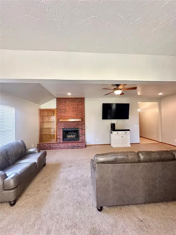 Photo 13 — 1804 Victoria Place, Edmond, OK 73003