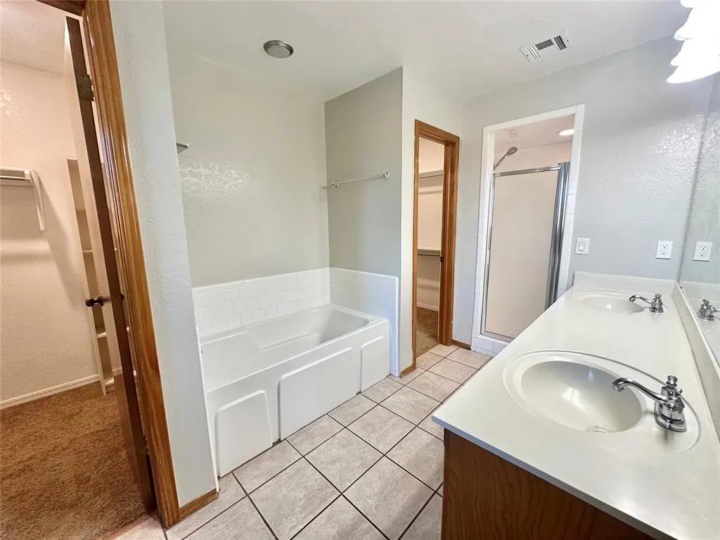 Photo 34 — 1804 Victoria Place, Edmond, OK 73003