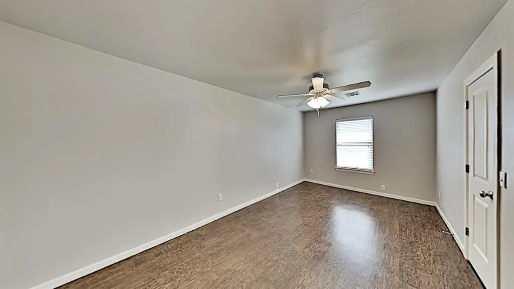 Photo 11 — 11502 N Lincoln Boulevard, Oklahoma City, OK 73114