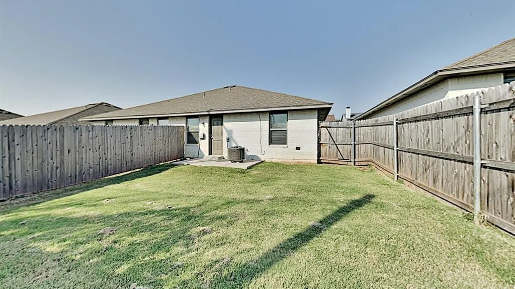 Photo 14 — 11502 N Lincoln Boulevard, Oklahoma City, OK 73114