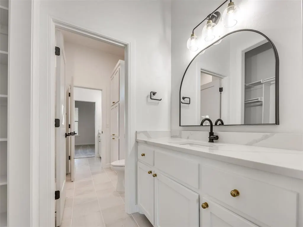 Photo 40 — 3700 Hunter Glen Drive, Oklahoma City, OK 73179