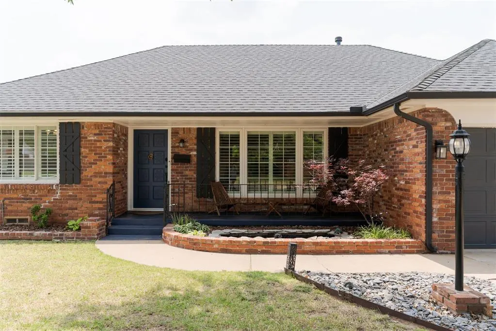 Photo 3 — 2700 Abbey Road, Oklahoma City, OK 73120