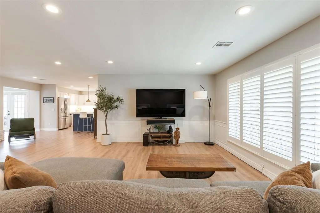 Photo 5 — 2700 Abbey Road, Oklahoma City, OK 73120