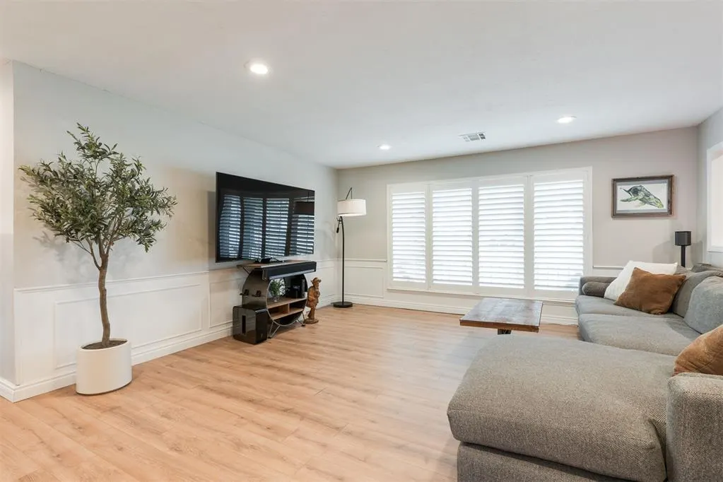 Photo 6 — 2700 Abbey Road, Oklahoma City, OK 73120