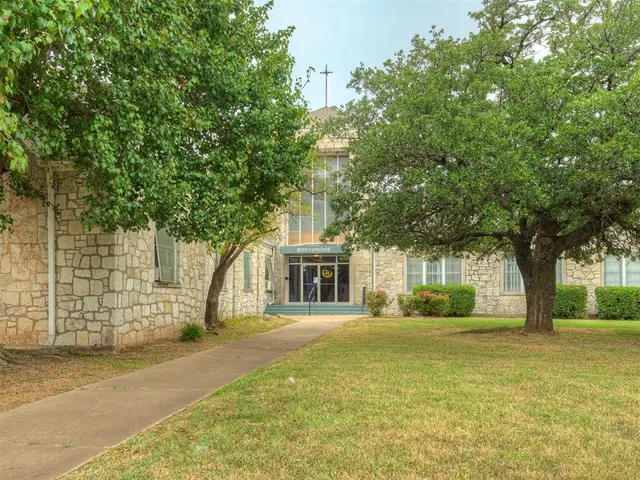 Photo 2 — 3415 S Western Avenue, Oklahoma City, OK 73109