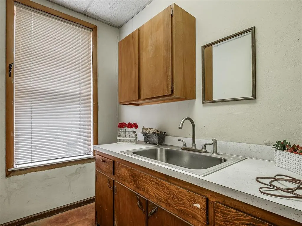 Photo 24 — 3415 S Western Avenue, Oklahoma City, OK 73109