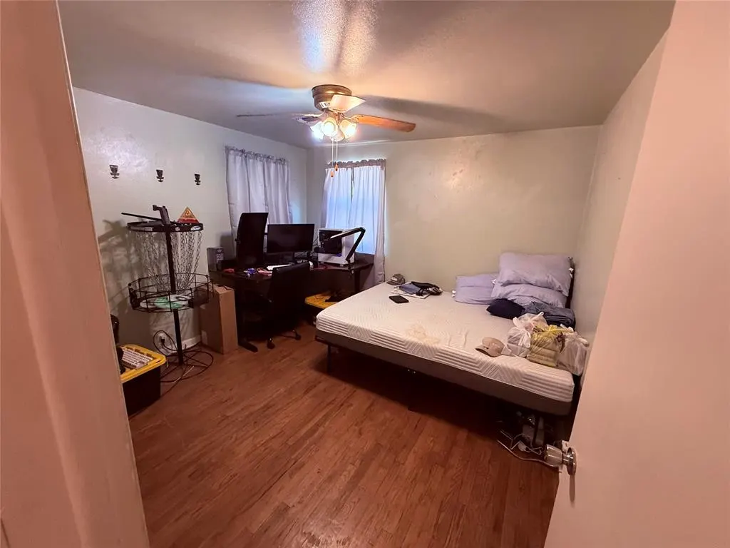Photo 12 — 217 S 17th Street, Clinton, OK 73601