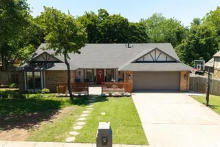 Sold home at 3725 Coachlight Drive